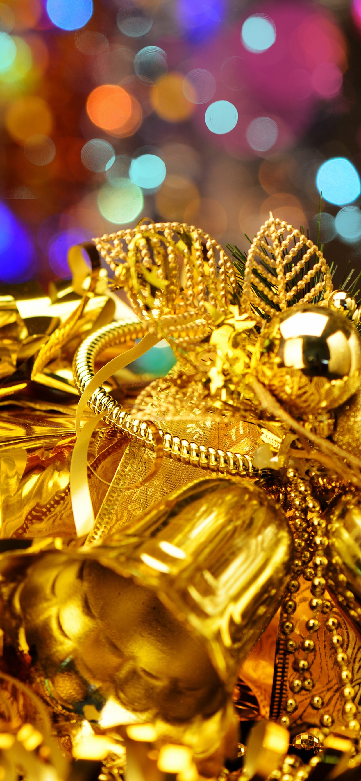 Обои золото, Рождество, Рождественские украшения, событие, традиция в разрешении 1242x2688