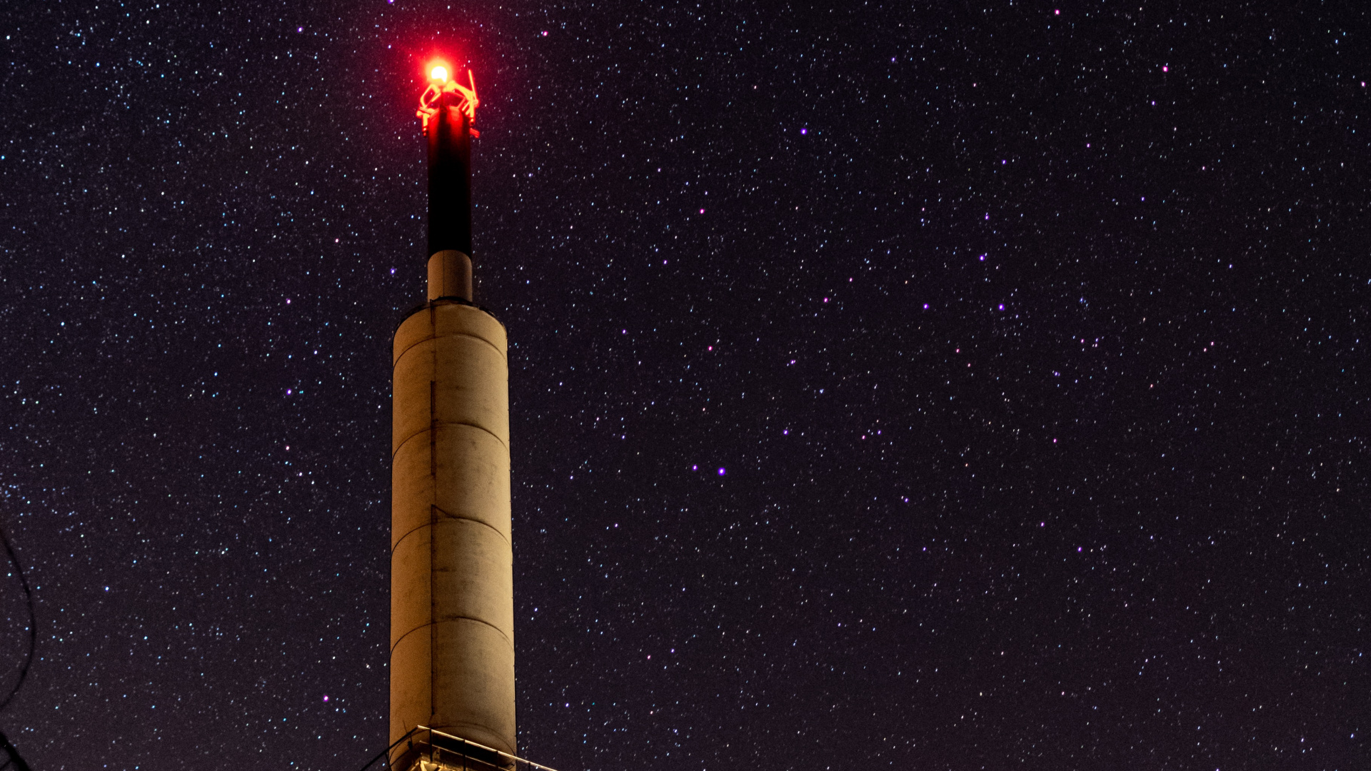 Обои наука, красный цвет, Низкий угол выстрел, архитектура, ночь в разрешении 1920x1080