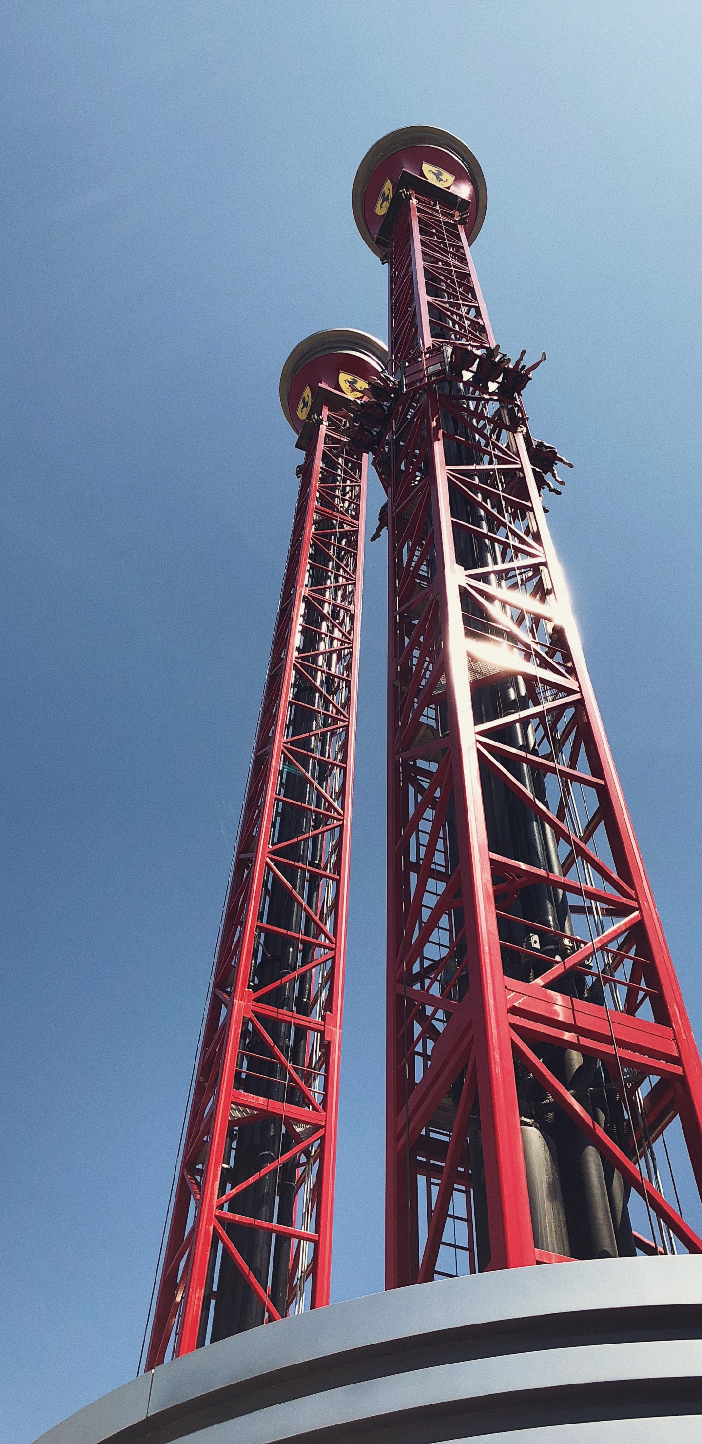 Обои достопримечательность, национальный исторический памятник, смотровая башня, синий, дневное время в разрешении 1440x2960