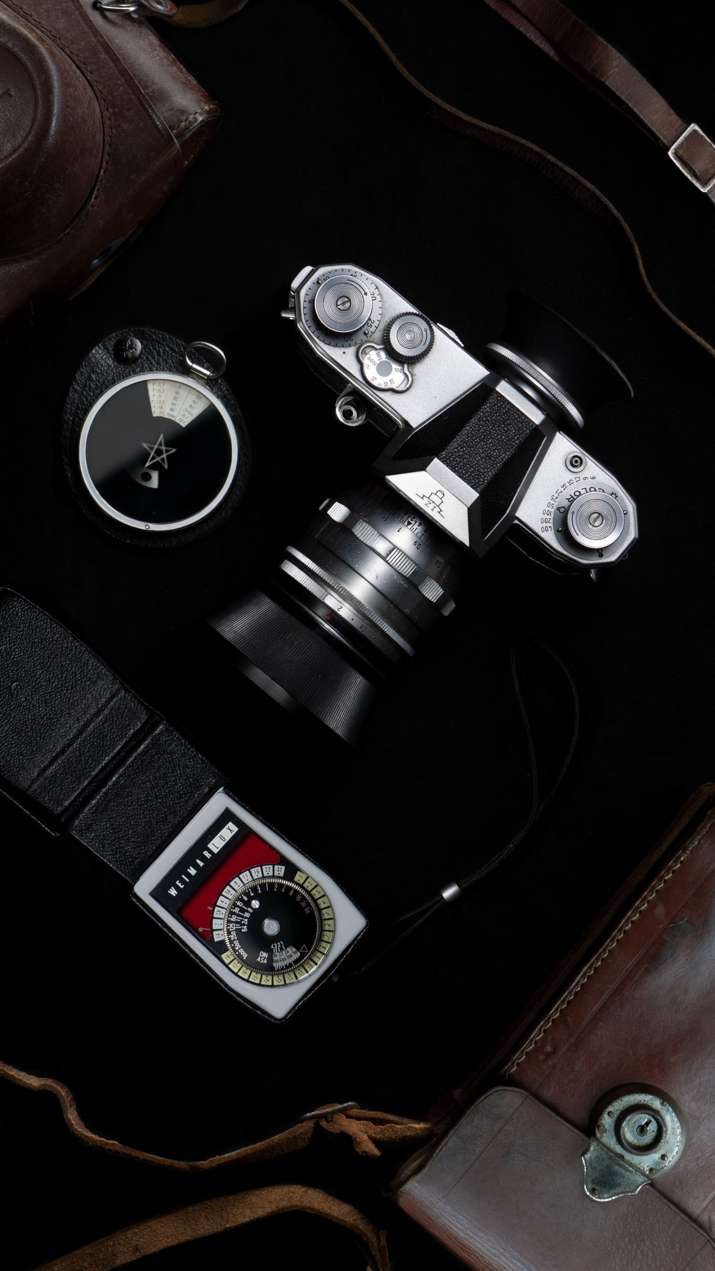 Обои легковые автомобили, ломография, капюшон, объектив камеры, автомобильное освещение в разрешении 1440x2560