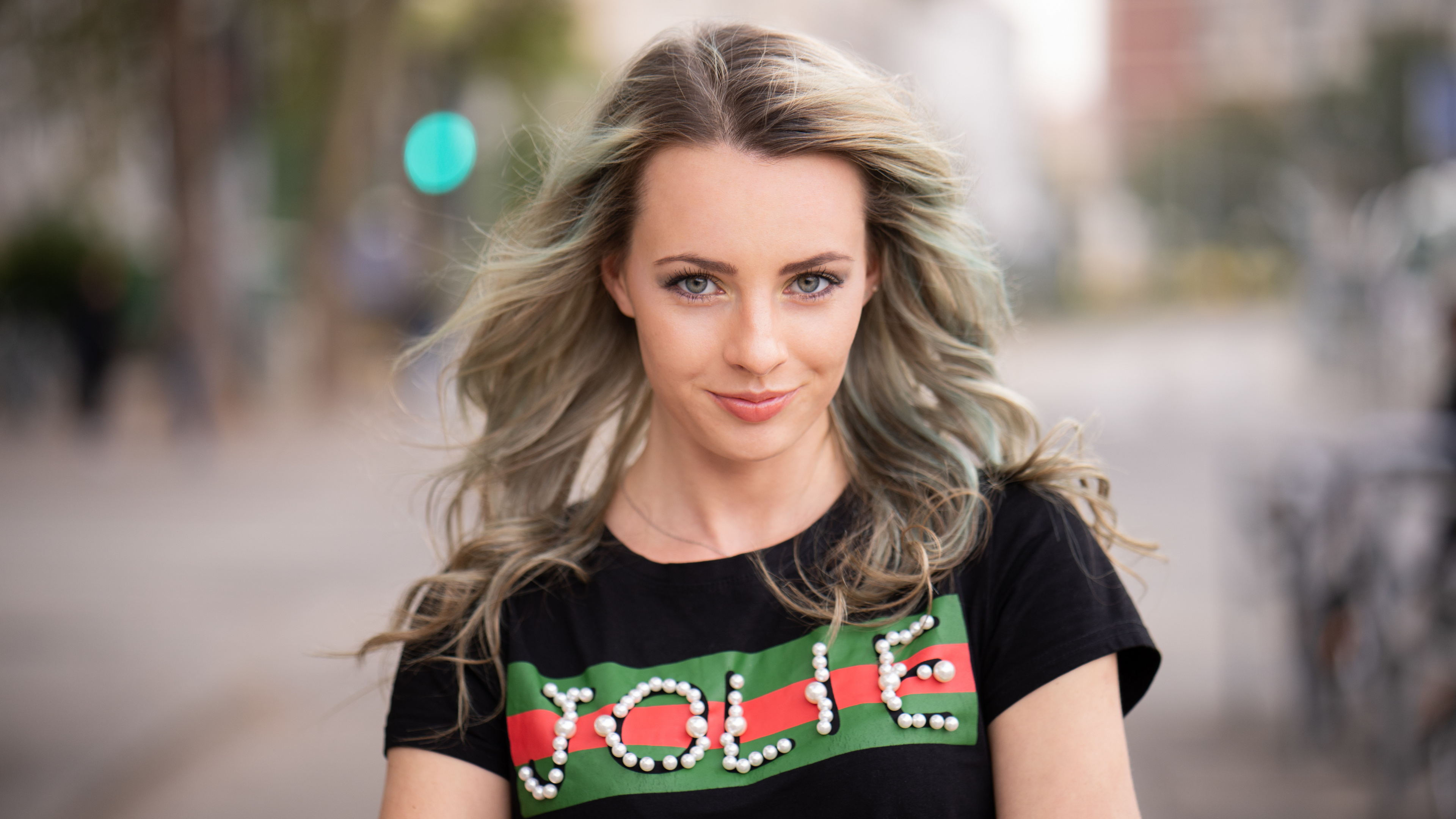 Обои красота, лицо, губа, подбородок, прическа в разрешении 3840x2160