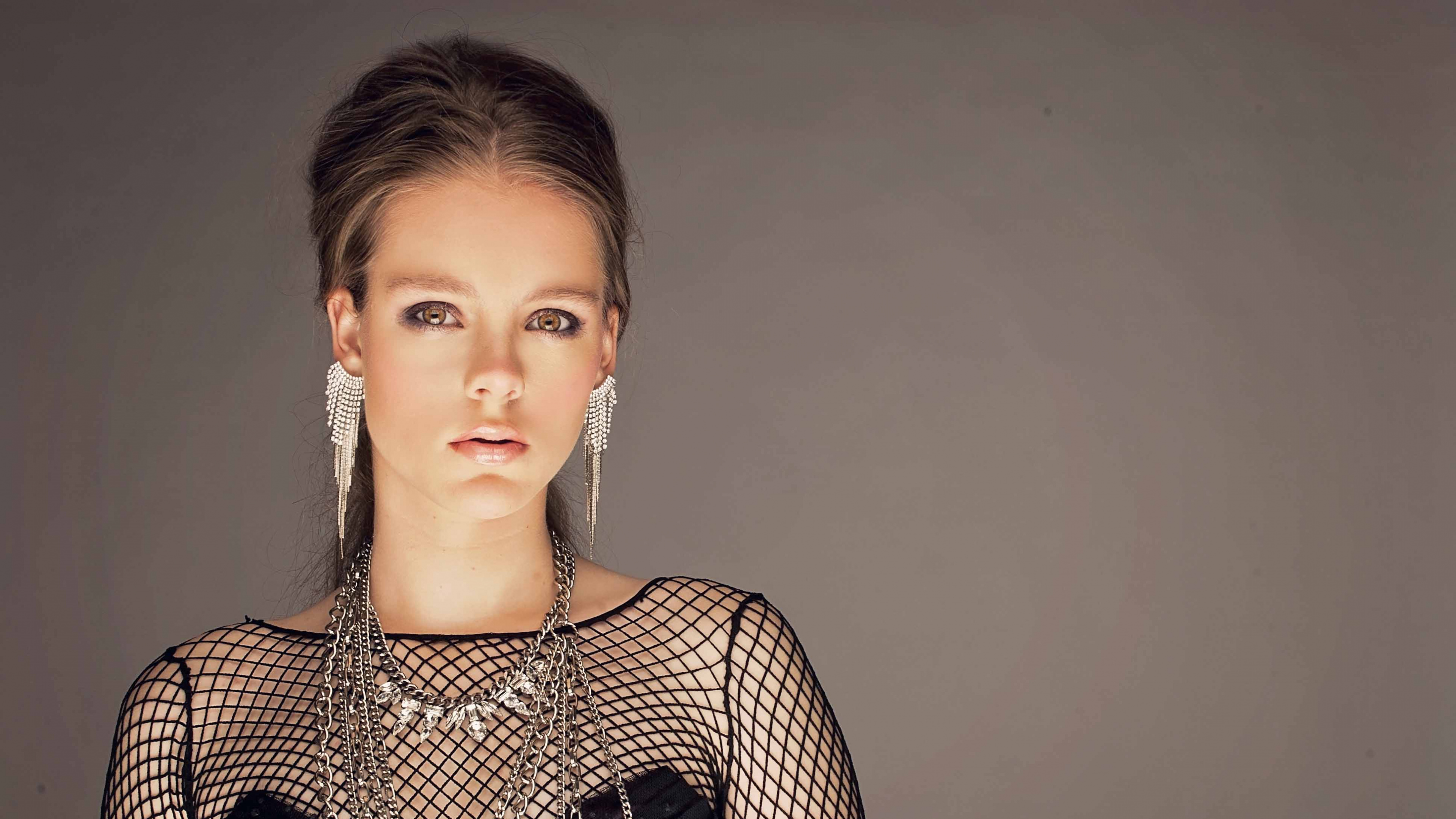 Обои манекенщица, красота, модель, портрет, волосы в разрешении 3840x2160