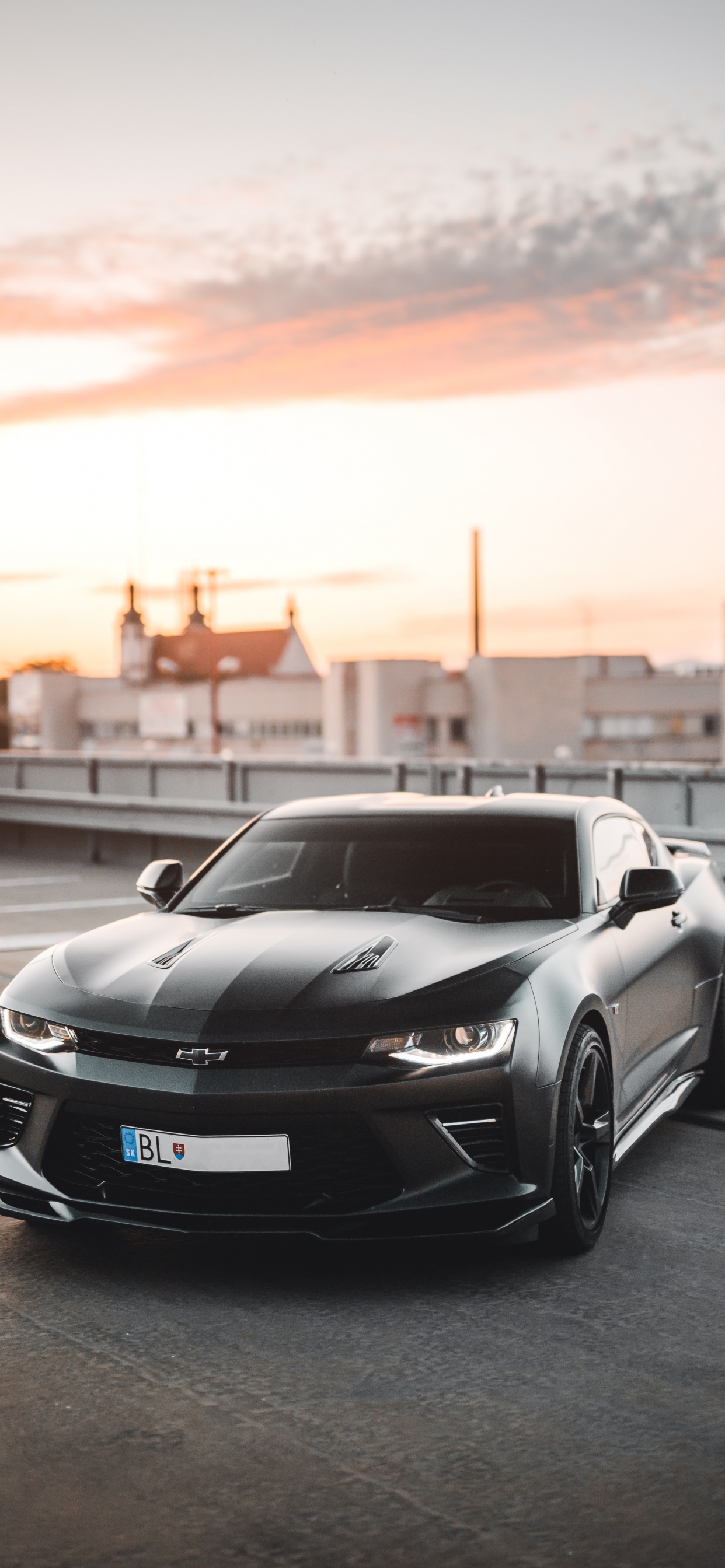 Обои спорткар, бампер, Шевроле камаро, автомобильный экстерьер, суперкар в разрешении 1242x2688