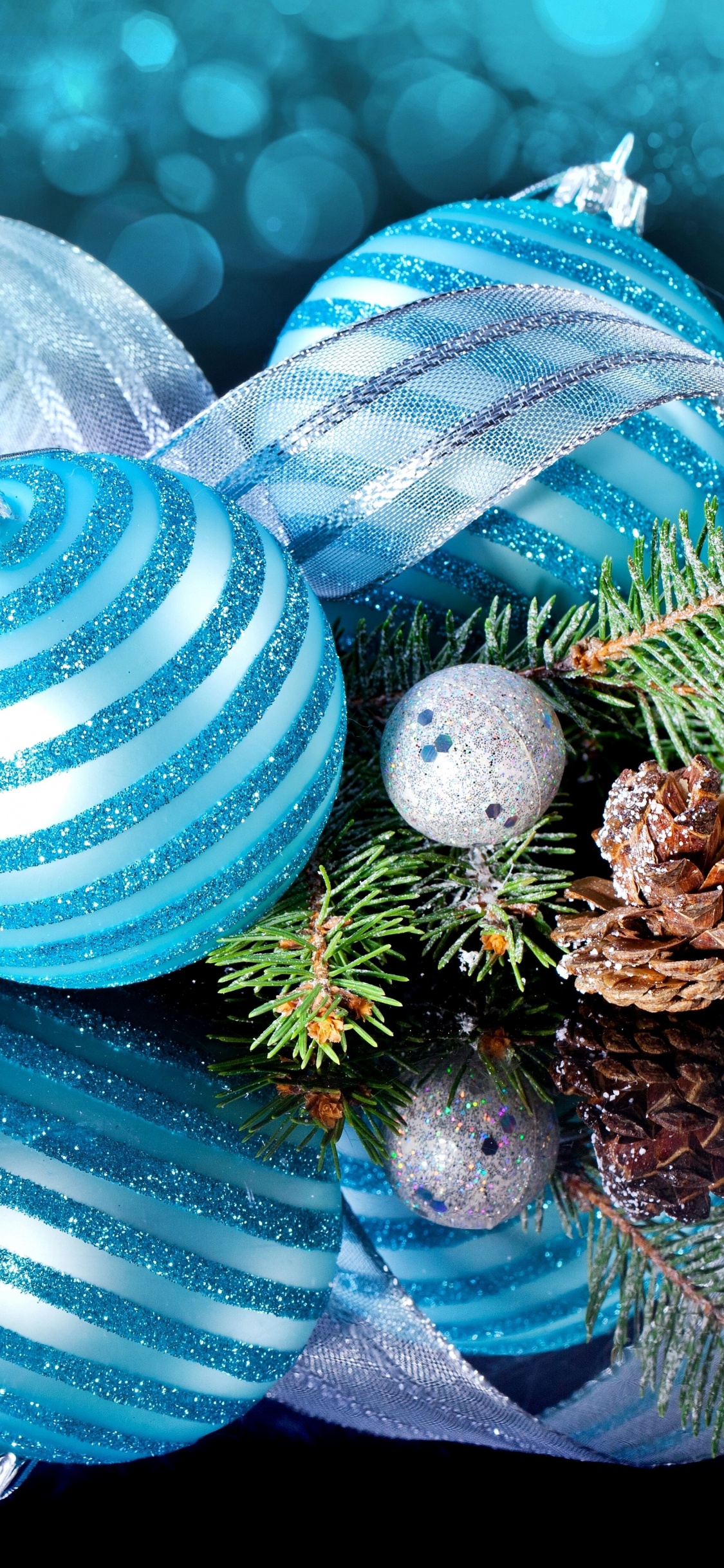 Обои Рождественский день, Рождественские украшения, Новый год, елка, дерево в разрешении 1125x2436