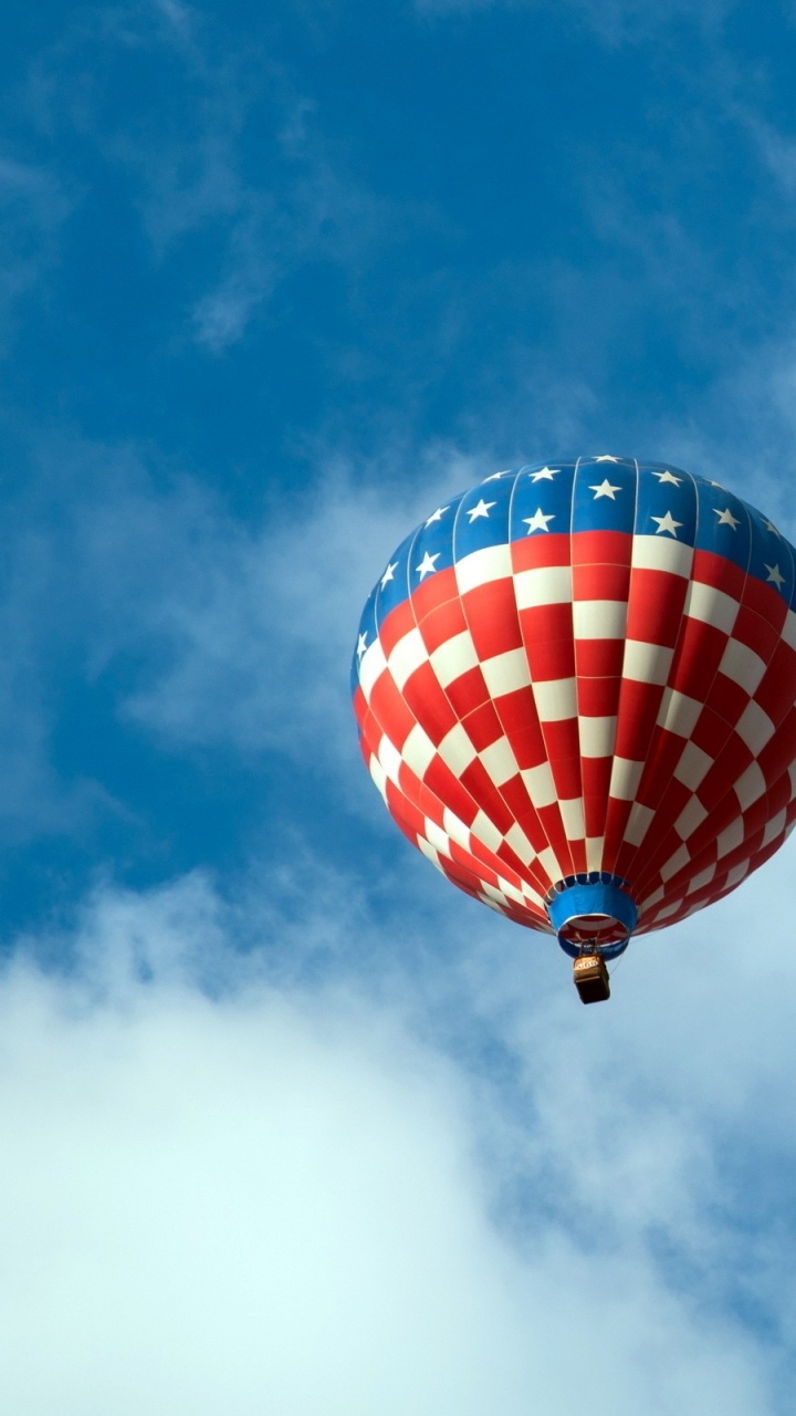 Обои полеты на воздушном шаре, облако, синий, воздушный шарик, красный цвет в разрешении 720x1280