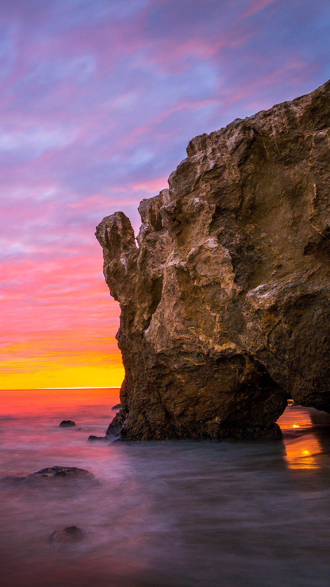 Обои море, облако, вода, послесвечение, природный ландшафт в разрешении 1080x1920
