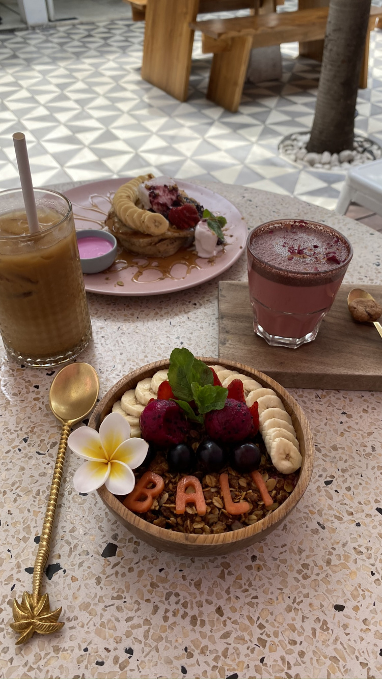 Обои бали, завтрак, поздний завтрак, чашка, сладость в разрешении 750x1334