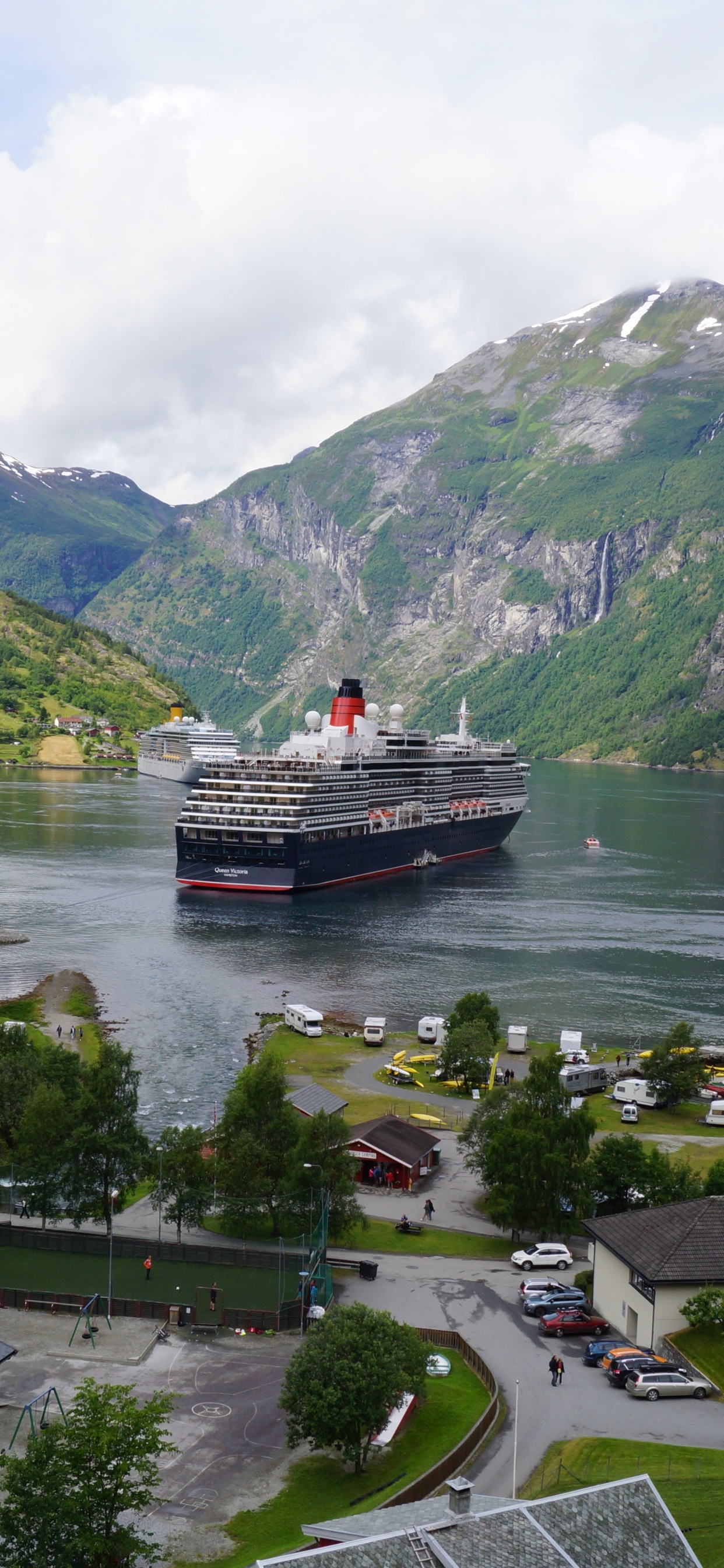 Обои гейрангер, фьорд, нагорье, гора, природа в разрешении 1242x2688