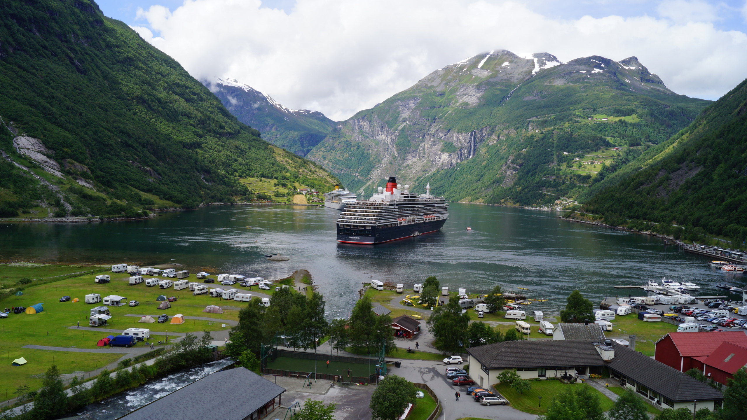 Обои гейрангер, фьорд, нагорье, гора, природа в разрешении 2560x1440