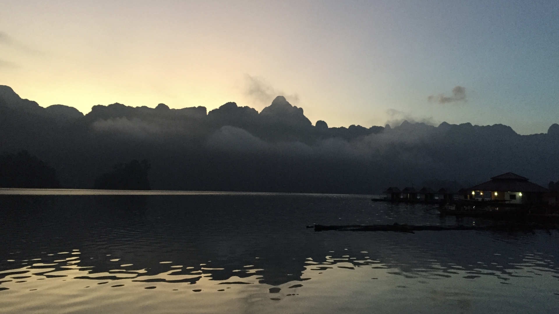 Обои отражение, пейзажи гор, горный хребет, фьорд, жидкий в разрешении 1920x1080