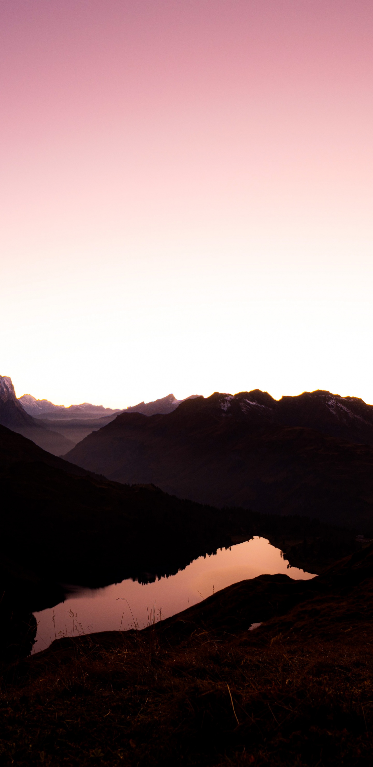 Обои восход солнца, солнечный свет, атмосфера, гора, облако в разрешении 1440x2960