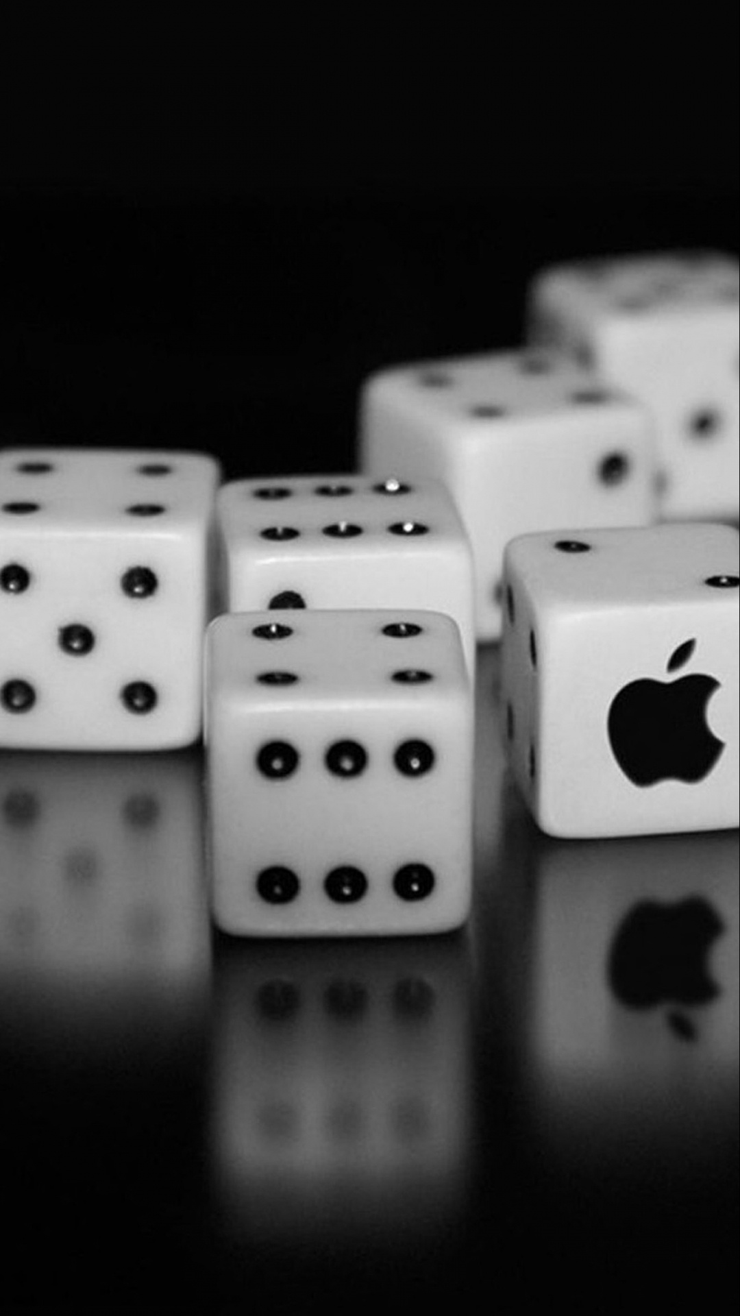 Обои apple, игры, игры в помещении и спорта, белые, черный в разрешении 1080x1920