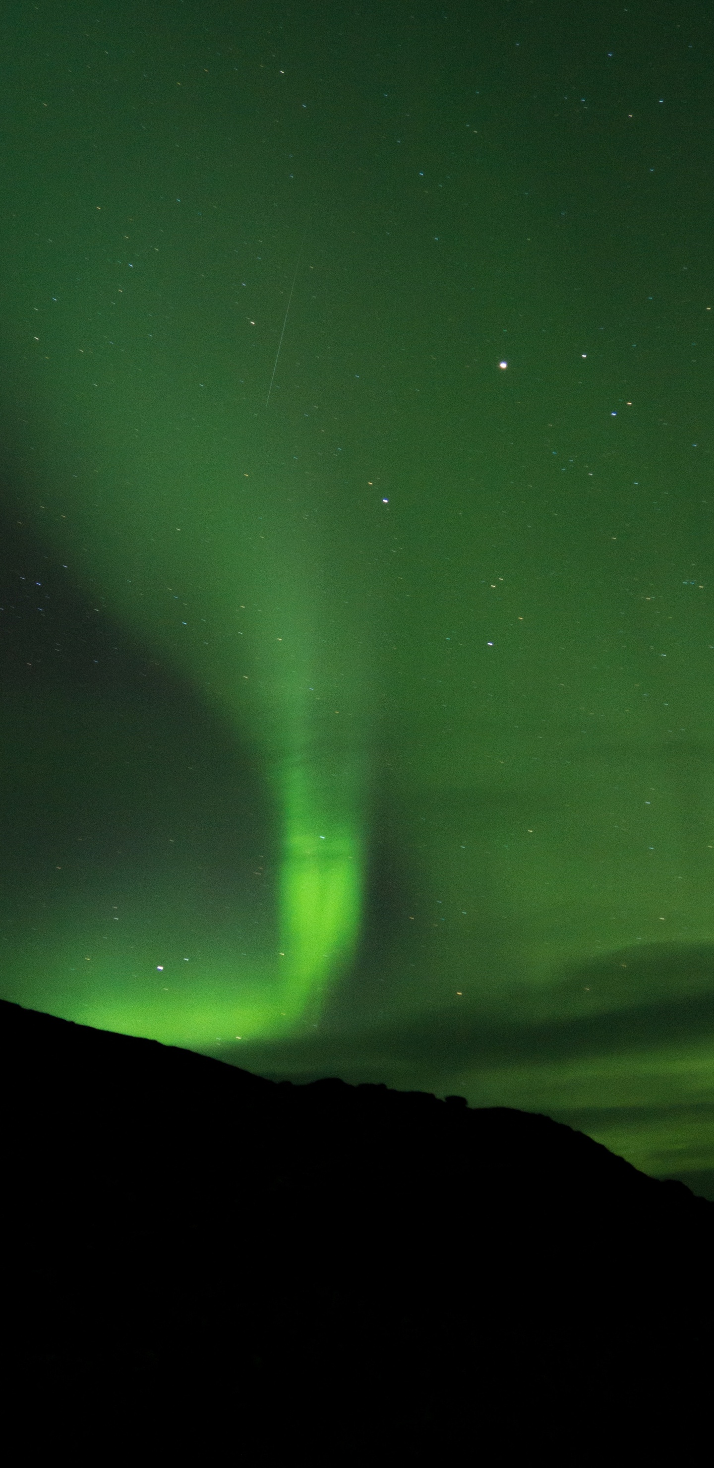 Обои Аврора, атмосфера, небесное явление, свет, ночь в разрешении 1440x2960