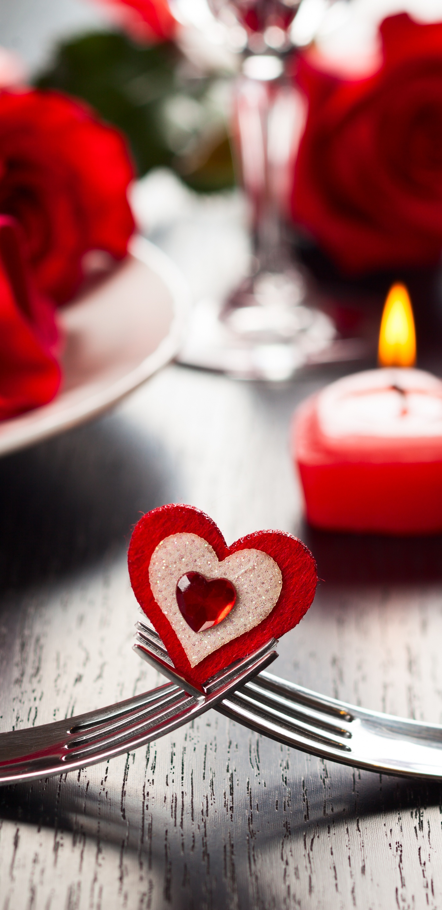Обои ужин, День Святого Валентина, ресторан, красный цвет, сердце в разрешении 1440x2960