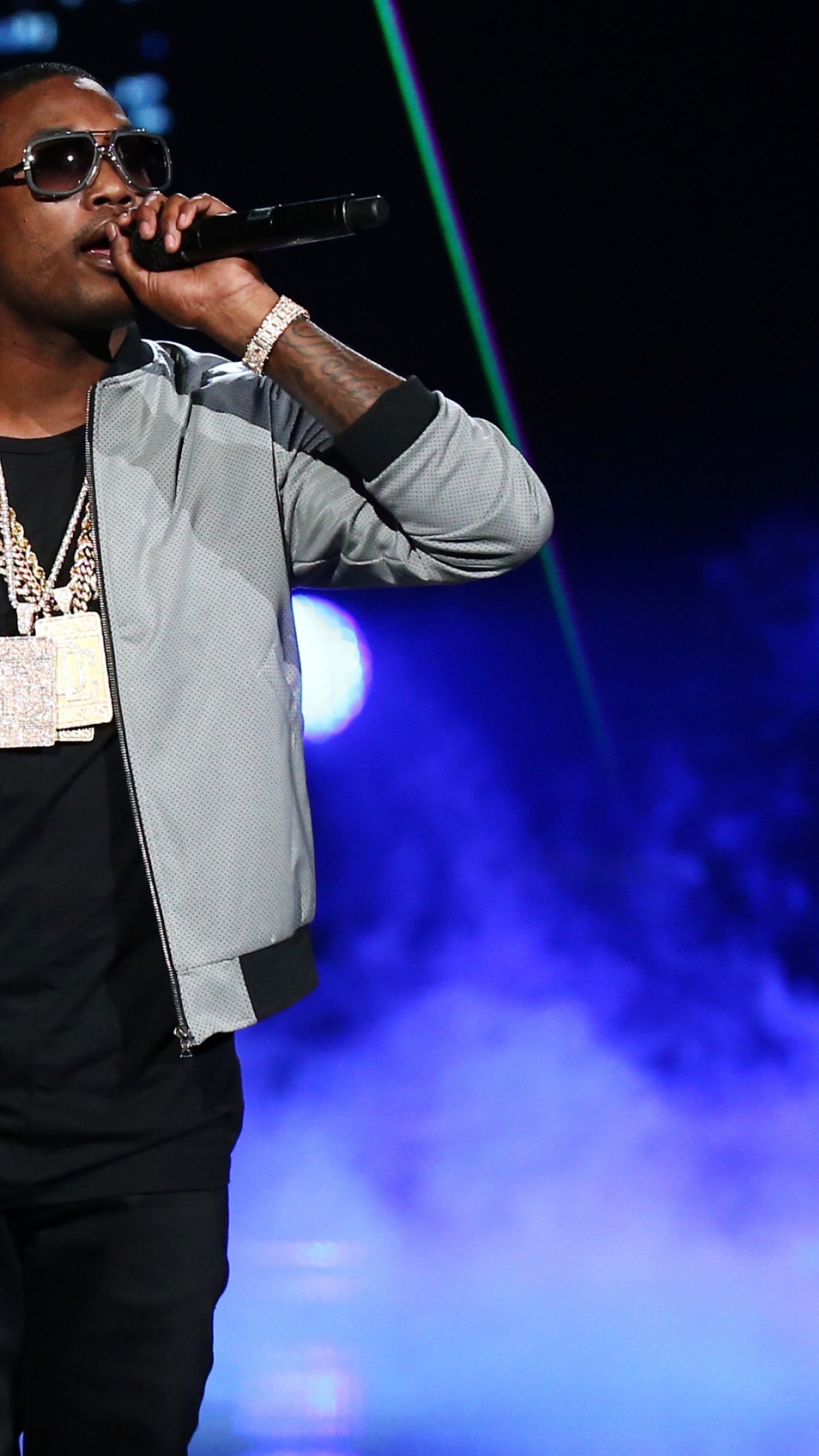 Обои ники минаж, знаменитость, развлечение, музыкальный исполнитель, песня в разрешении 1080x1920