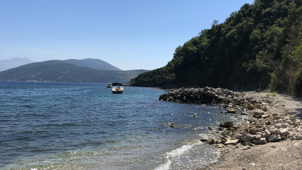 Обои море, судно, побережье, лодка, берег в разрешении 1280x720