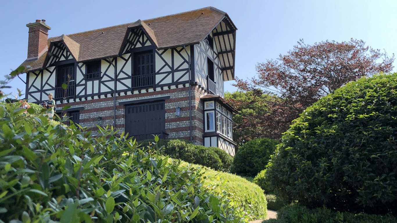 Обои Хаус, растительность, свойство, хедж, сад в разрешении 1366x768