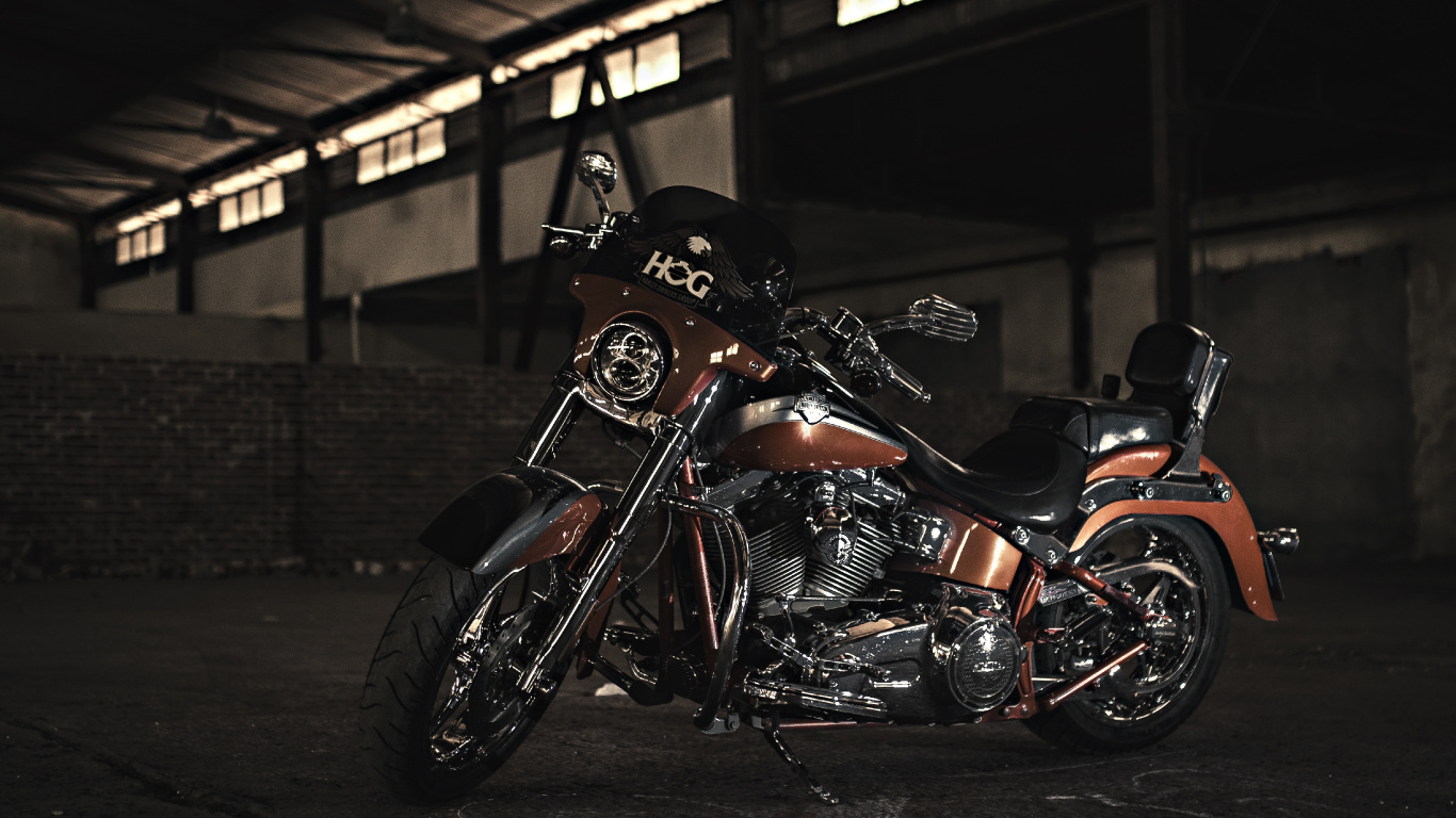 Обои мотоцикл, спортивный мотоцикл, Чоппер, фара, автомобильное освещение в разрешении 1366x768