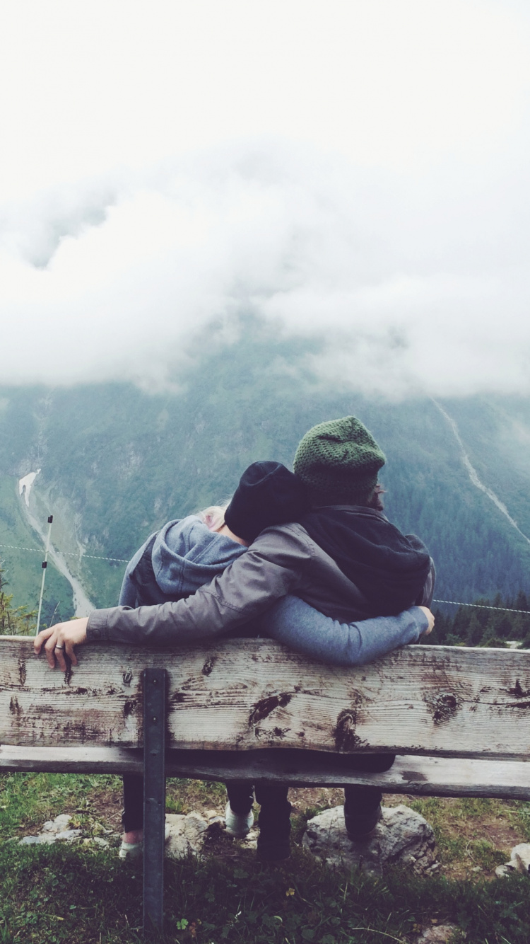 Обои облако, гора, горный рельеф, сидящий, горная станция в разрешении 750x1334