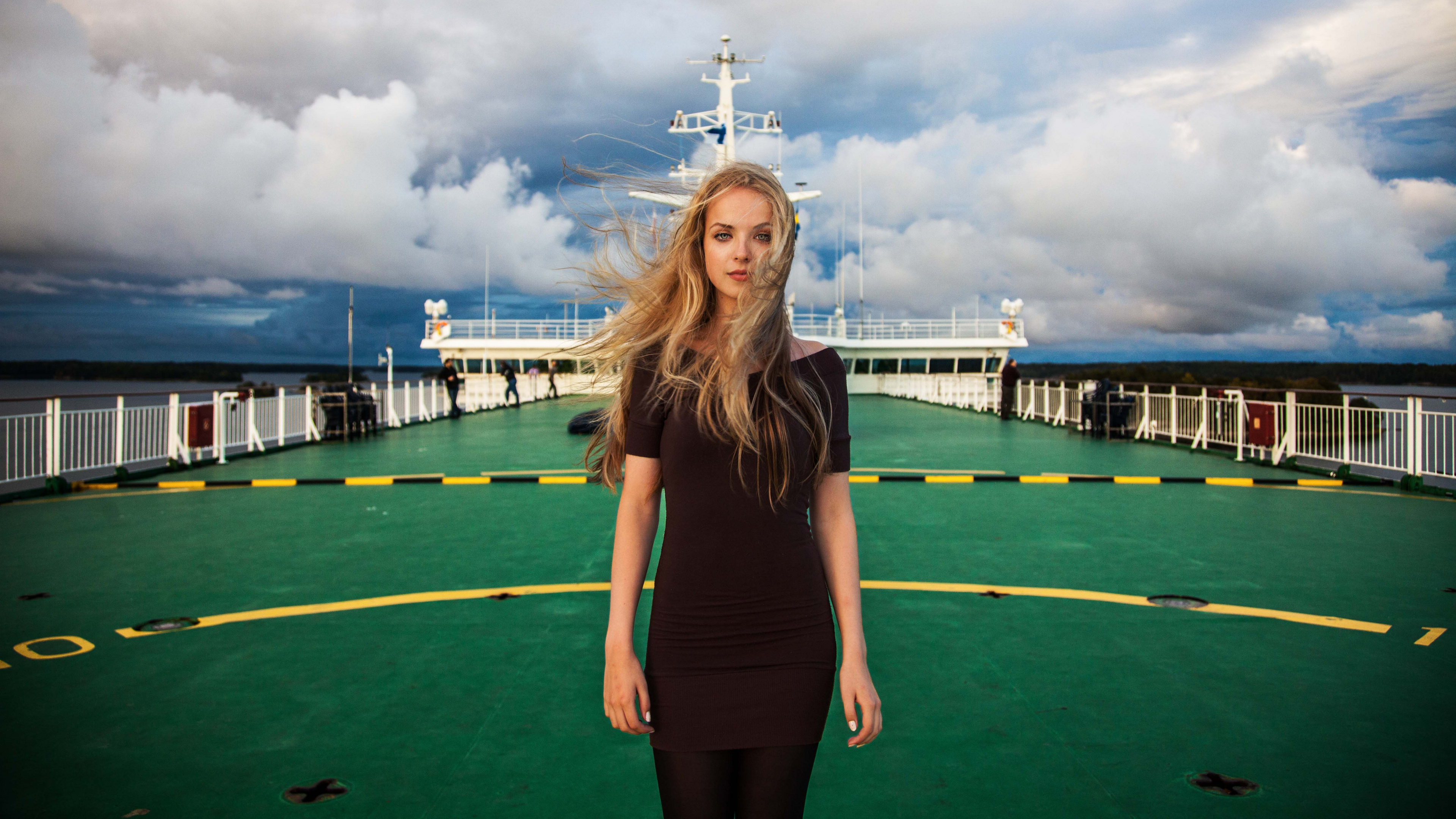 Обои Михаела Норок, Румыния, Атлас красоты, портрет, синий в разрешении 3840x2160