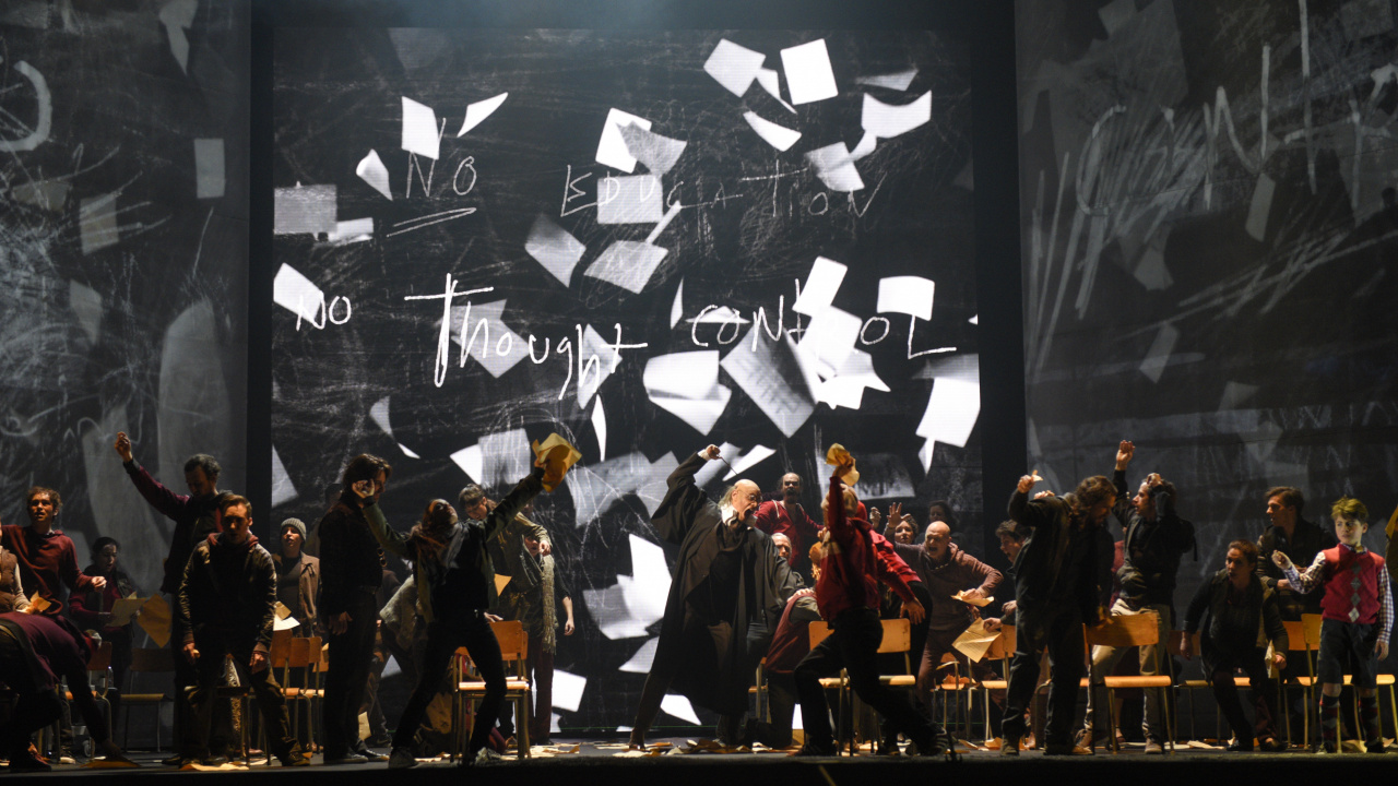 Обои Pink Floyd, Берлинская стена, Еще один кирпич в стене Часть 2, Еще один кирпич в стене оперы, Опера Цинциннати в разрешении 1280x720