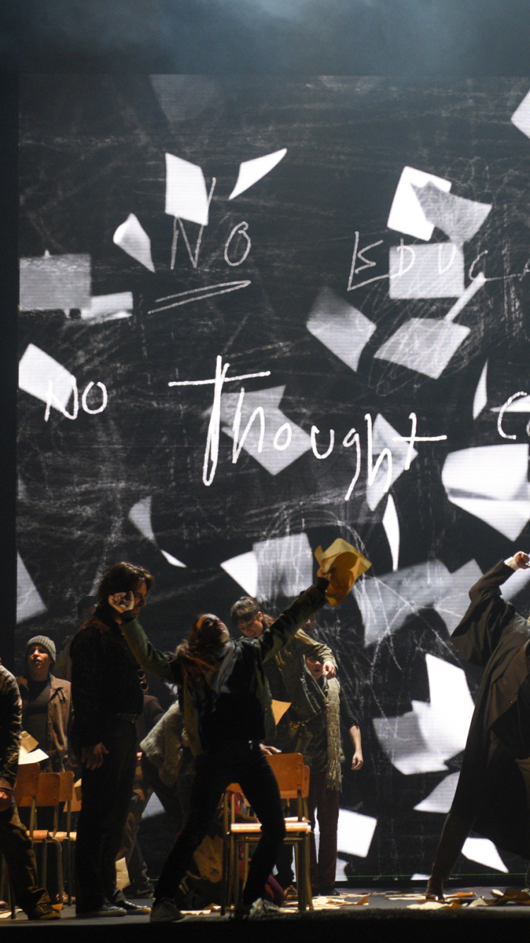 Обои Pink Floyd, Берлинская стена, Еще один кирпич в стене Часть 2, Еще один кирпич в стене оперы, Опера Цинциннати в разрешении 750x1334