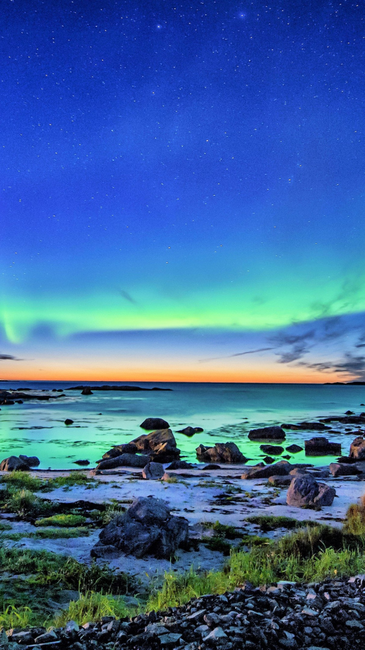 Обои Аврора, вода, атмосфера, облако, природный ландшафт в разрешении 750x1334