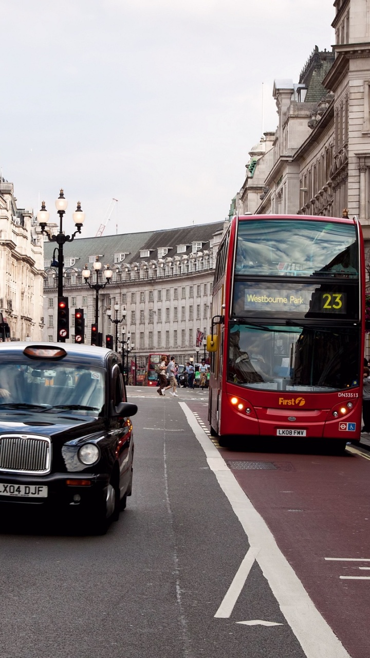 Обои транспорт, улица, переулок, авто, городской район в разрешении 720x1280