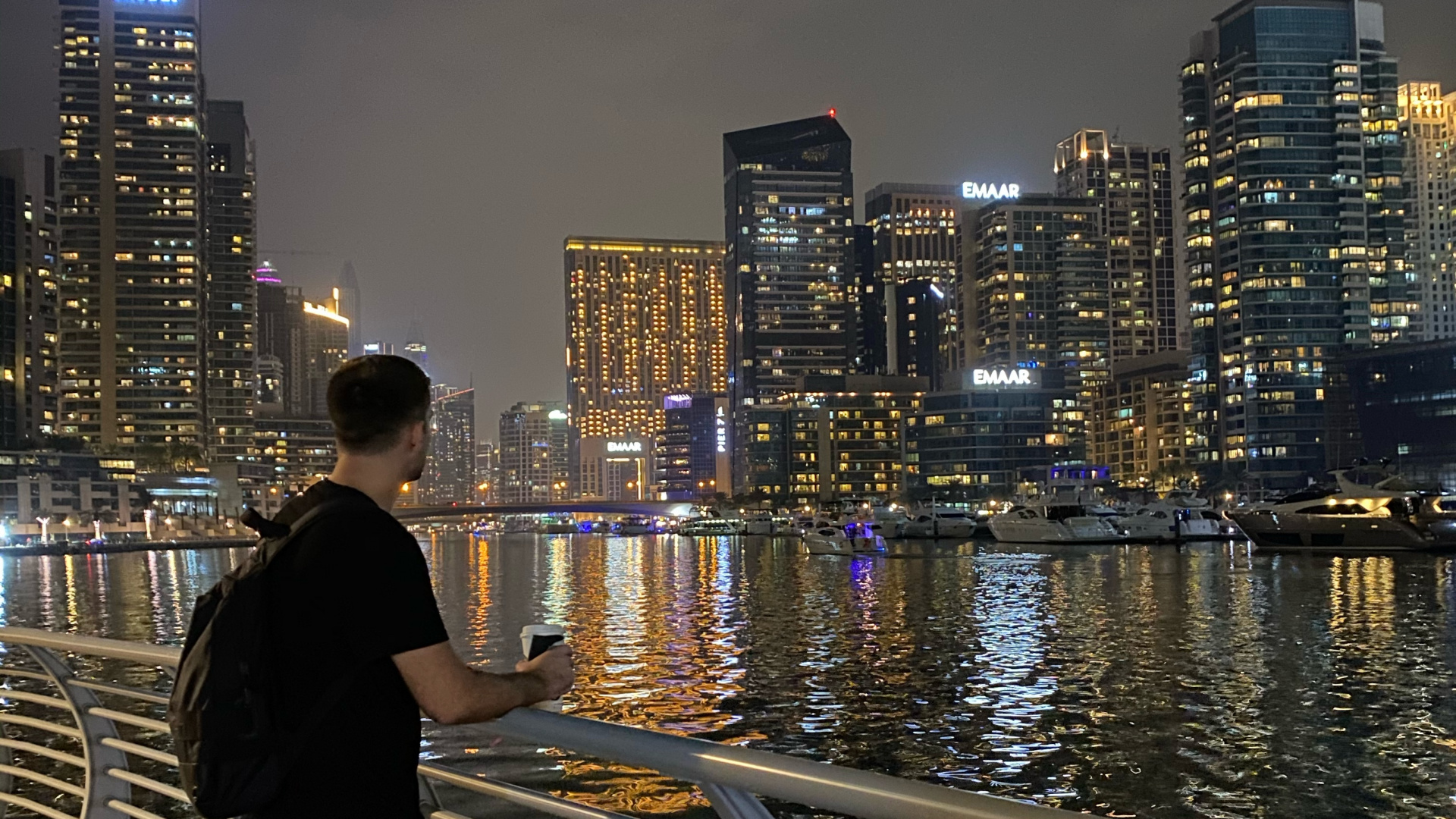 Обои Дубай, отражение, вода, небоскреб, башня в разрешении 1920x1080