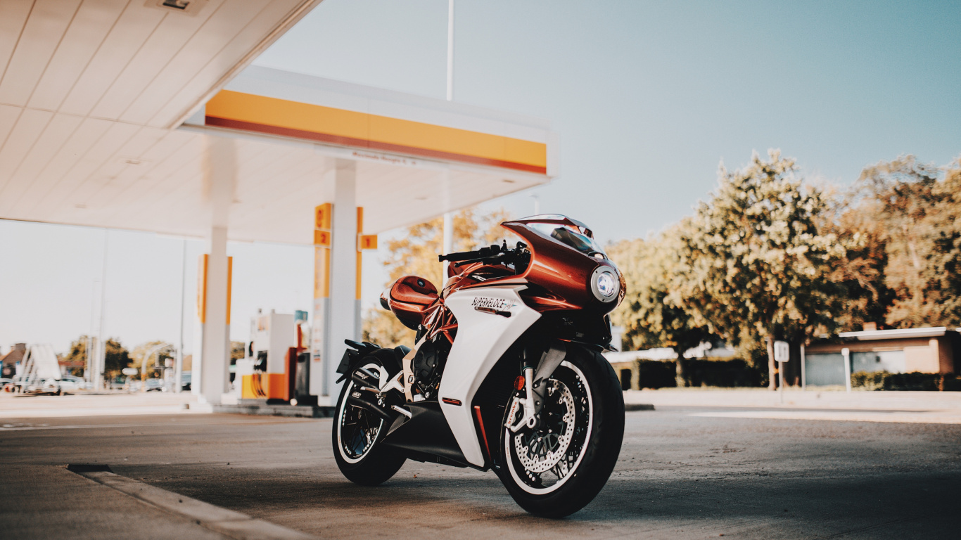 Обои мотоцикл, Король, шина, колесо, автомобильные шины в разрешении 1366x768