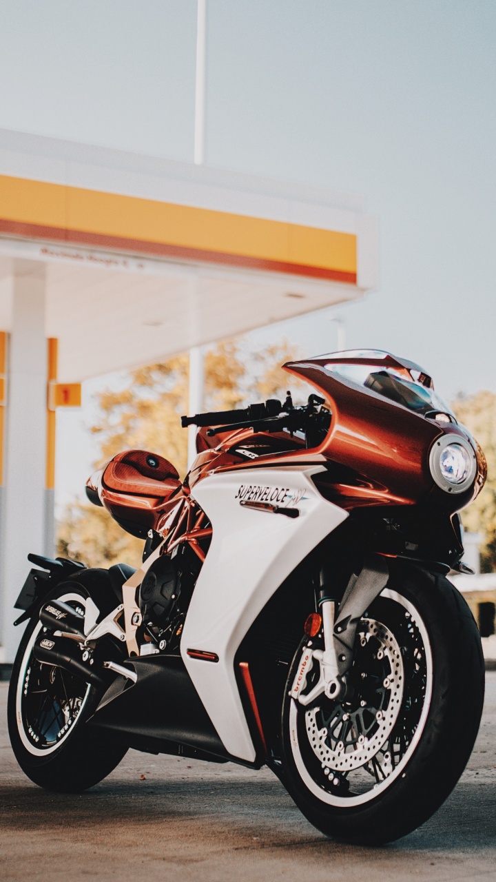 Обои мотоцикл, Король, шина, колесо, автомобильные шины в разрешении 720x1280