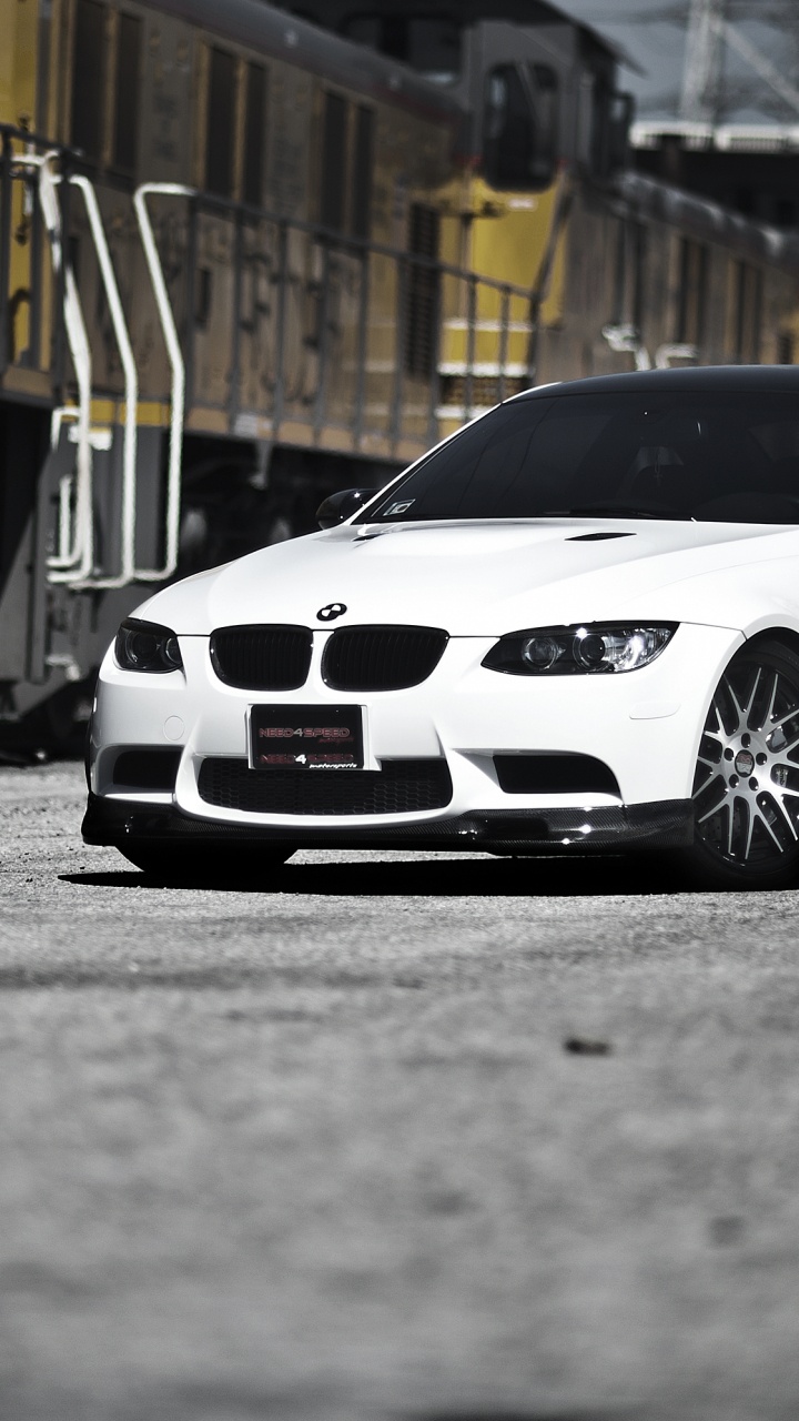 Обои bmw 3 серии, bmw, авто, BMW 3 серии E90, белые в разрешении 720x1280