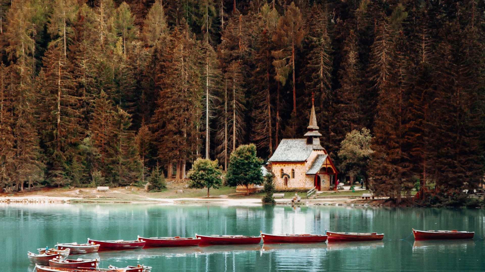 Обои отражение, постер, вода, лодка, мир в разрешении 1920x1080