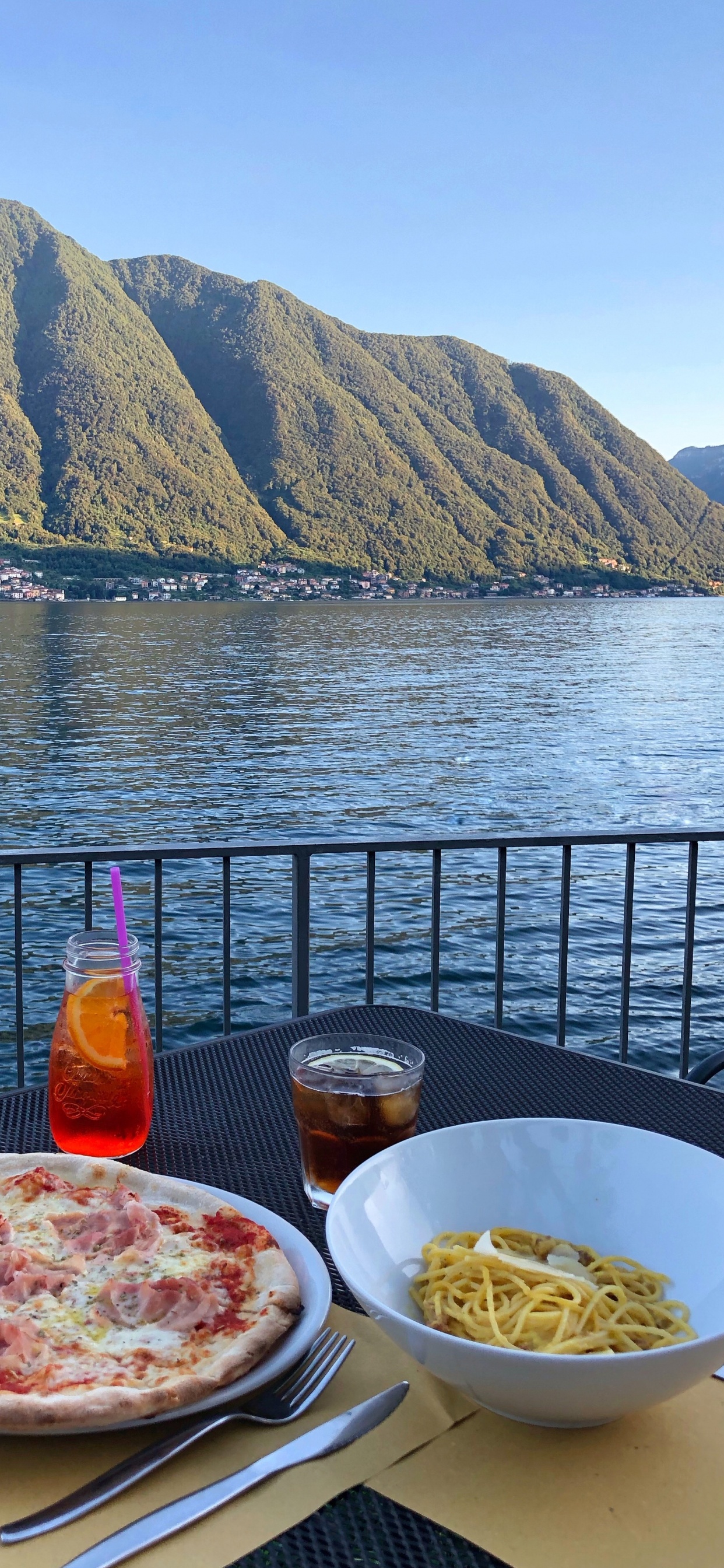 Обои море, завтрак, Кулинария, пища, горный рельеф в разрешении 1242x2688