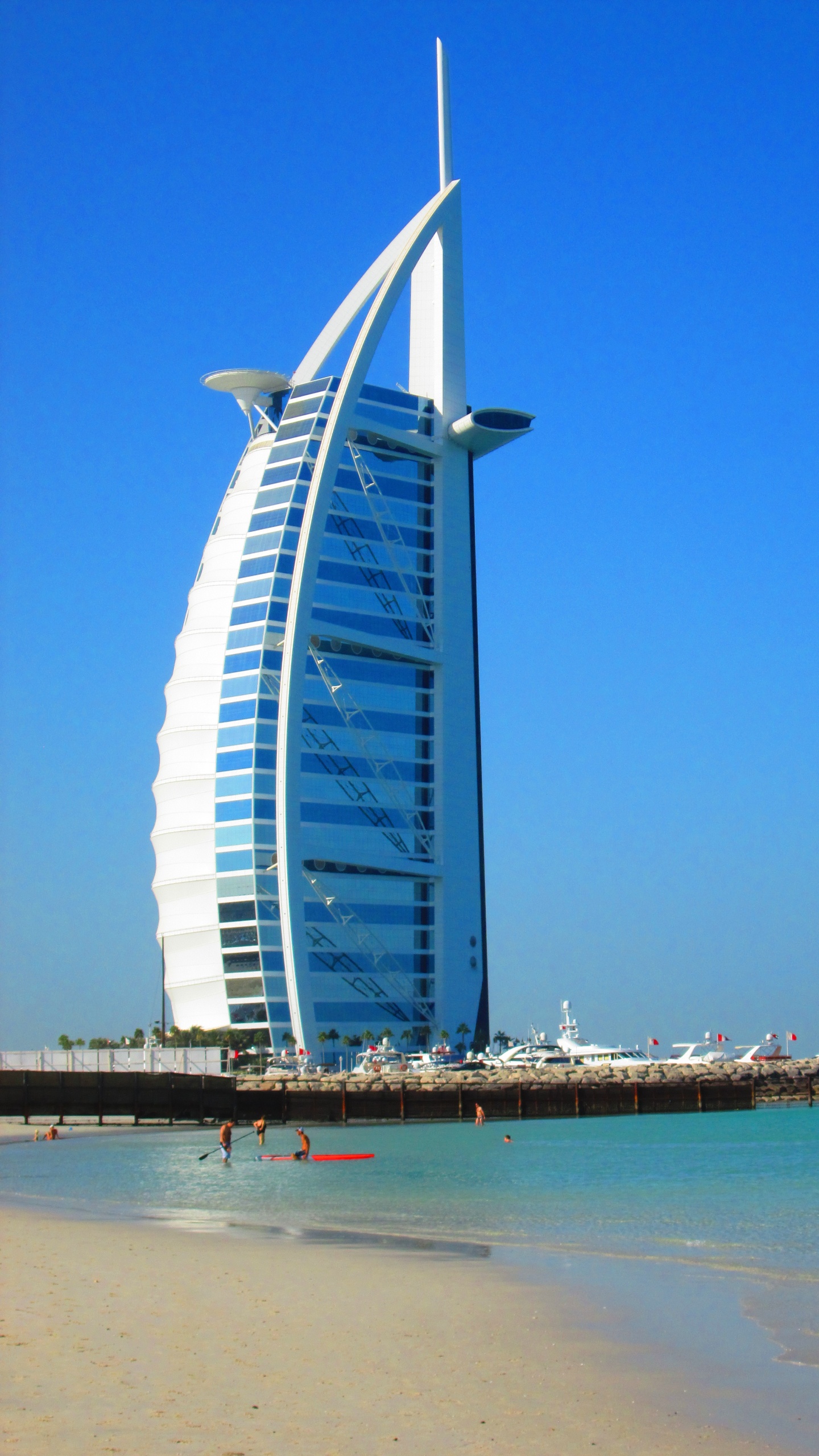Обои Бурдж Аль араб, Джумейра Бич отель, пляж Джумейра, небоскреб, вышка в разрешении 1440x2560