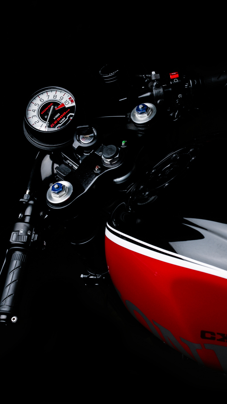 Обои мотоцикл, кастомный мотоцикл, авто, Кафе рейсер, темнота в разрешении 750x1334