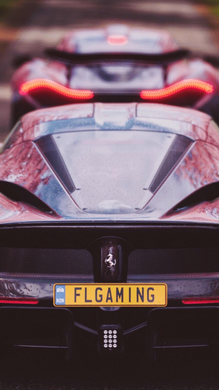 Обои laferrari, гоночный автомобиль, суперкар, авто, кузов купе в разрешении 720x1280