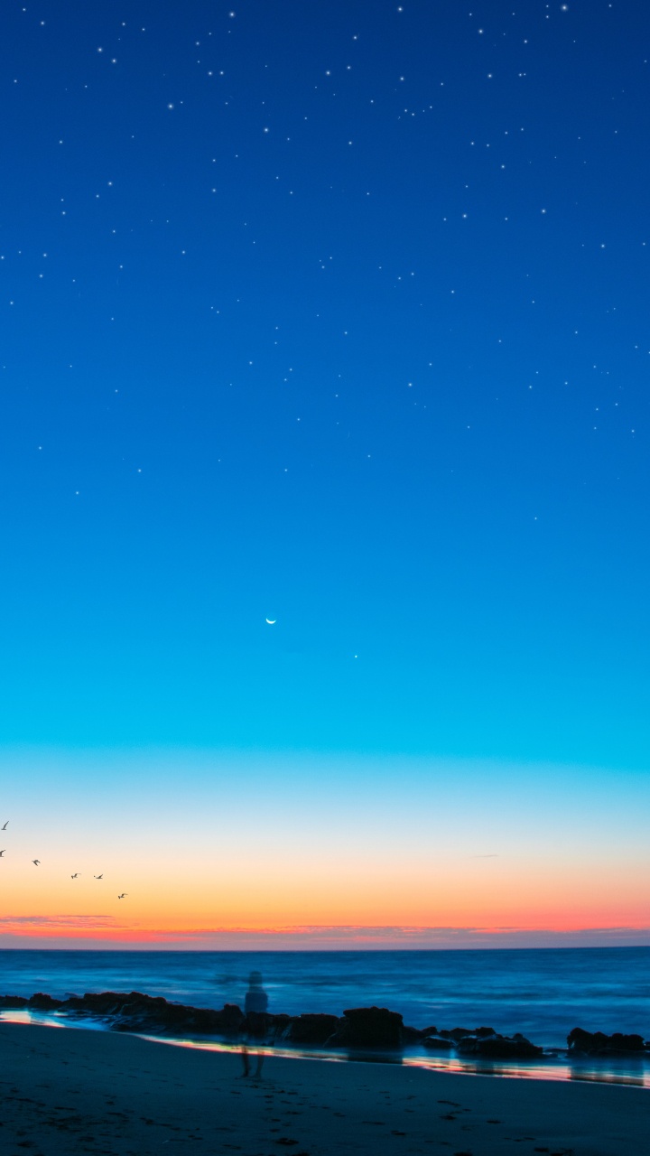 Обои горизонт, синий, море, океан, атмосфера в разрешении 720x1280