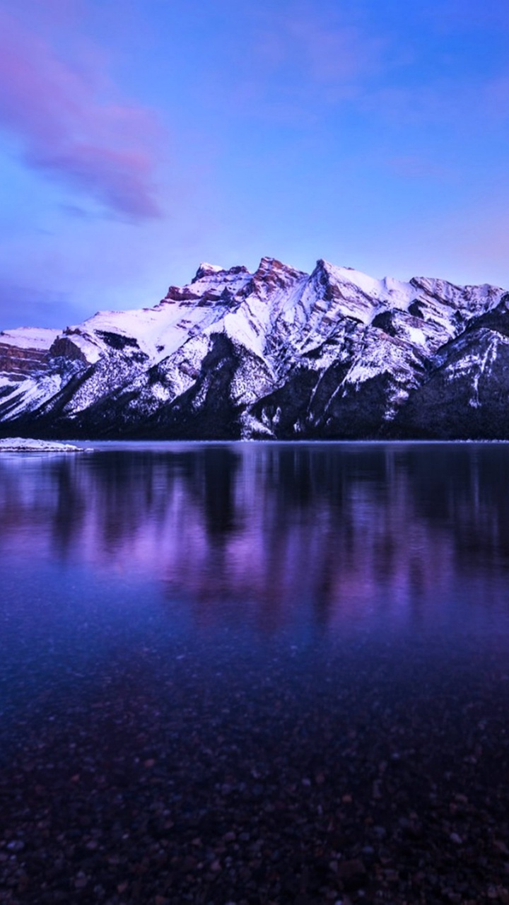 Обои моренное озеро, банфф, озеро, гора, природа в разрешении 720x1280