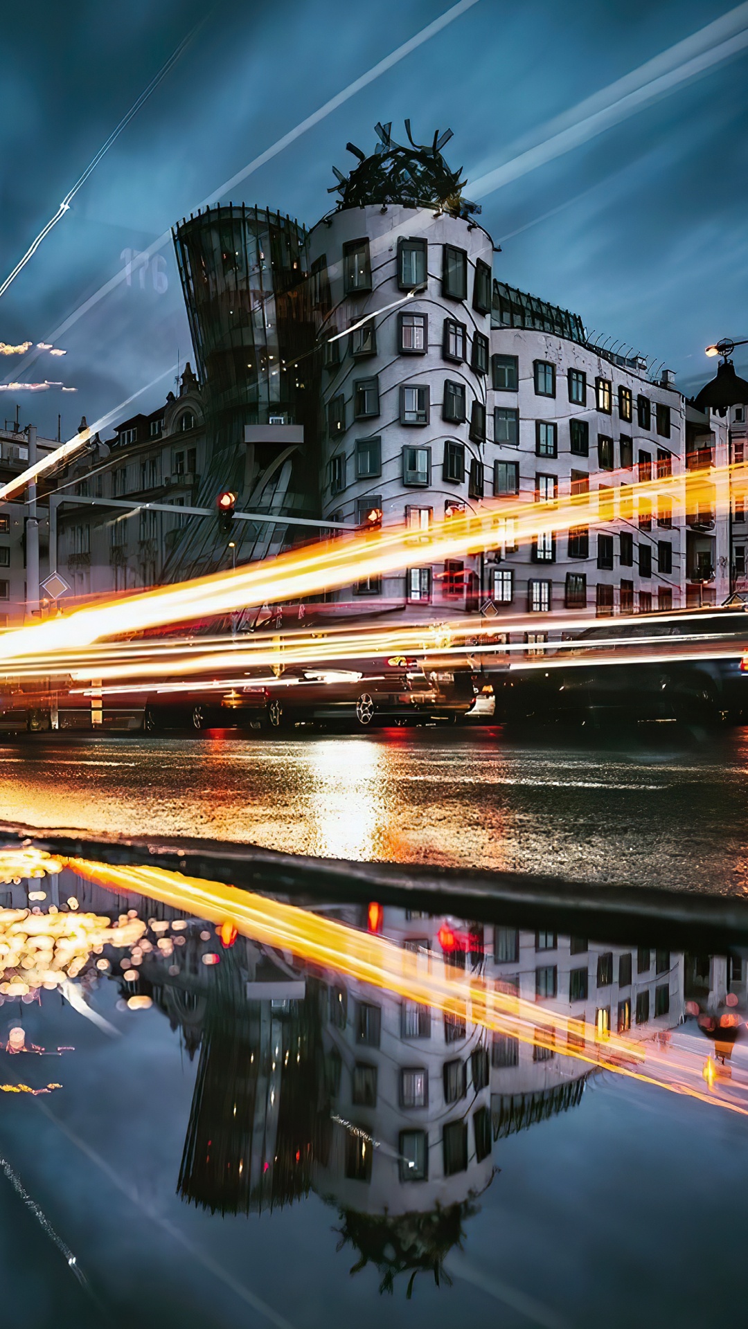 Обои башня, перевозка воды, вода, здание, облако в разрешении 1080x1920