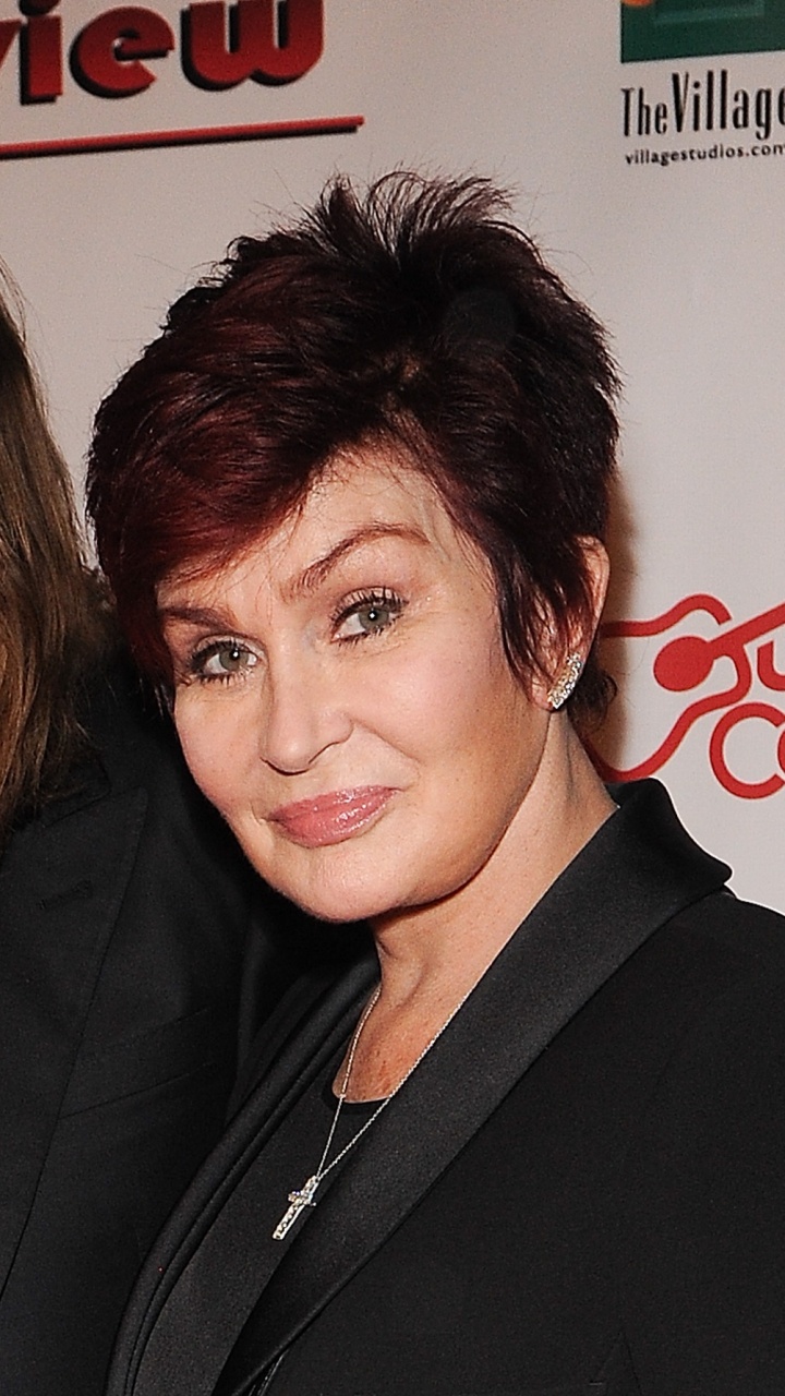 Обои очки, Шэрон Осборн, Келли Осборн, знаменитость, уход за зрением в разрешении 720x1280