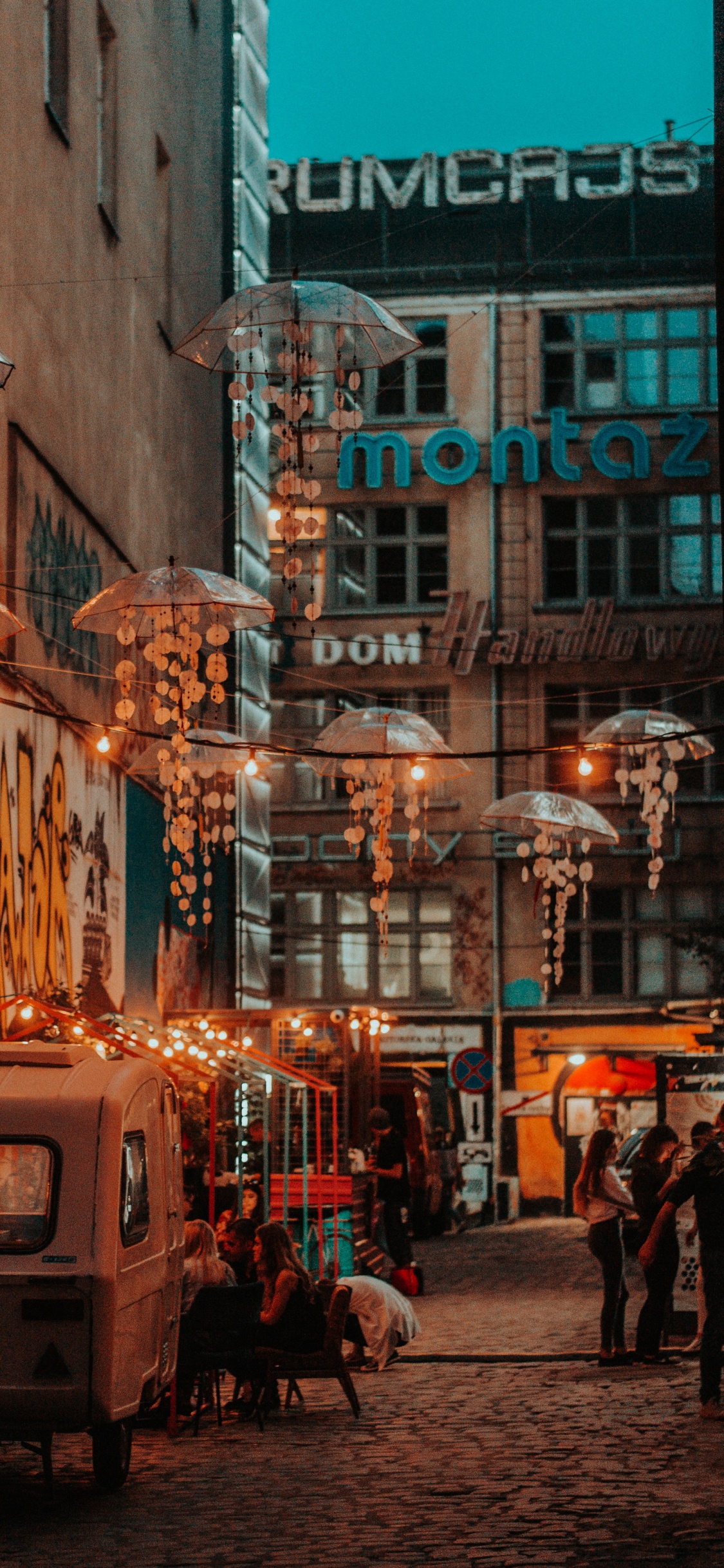 Обои городской район, Вроцлав, Варшава, путешествие, одиночное путешествие в разрешении 1125x2436