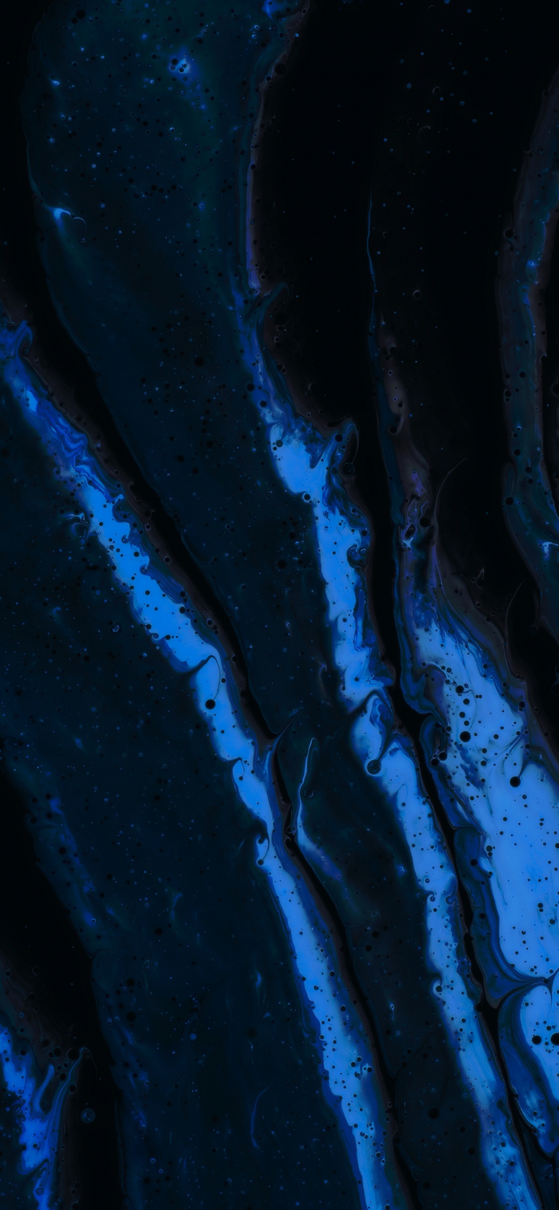 Обои электрик, гидроресурсы, жидкий, синий, автомобильные шины в разрешении 1125x2436