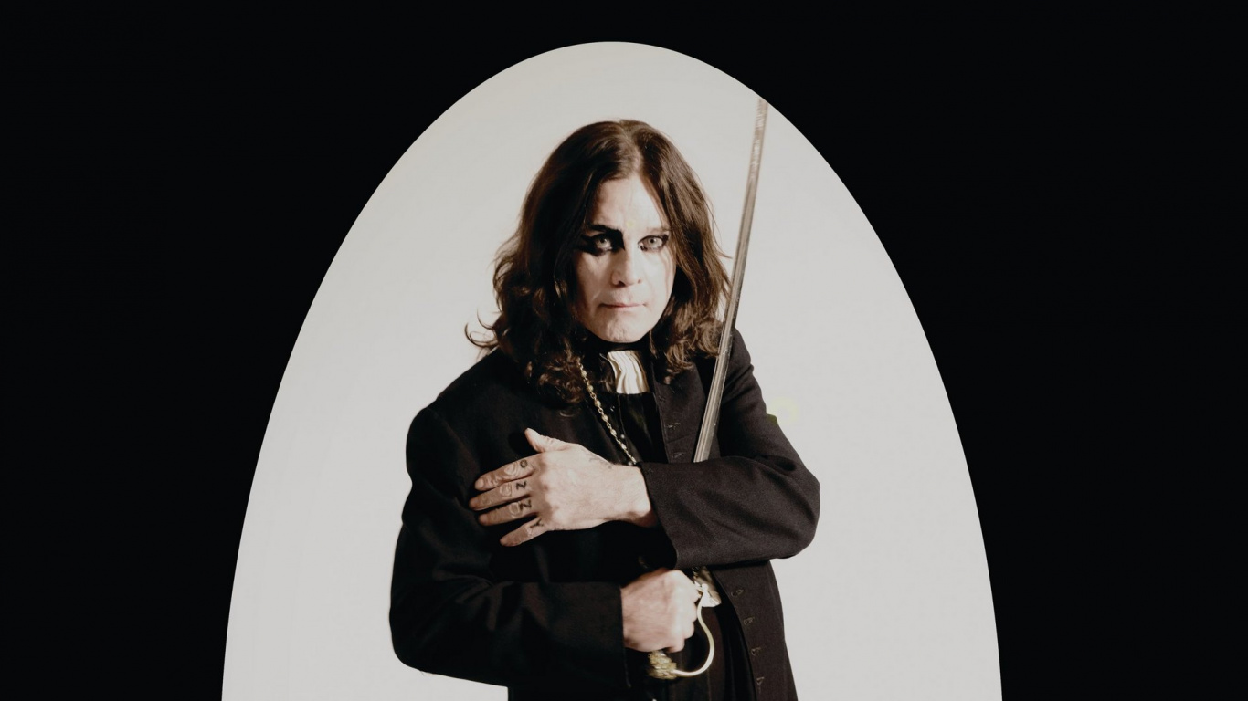 Обои верхняя одежда, абайя, официальная одежда, одежда, костюм в разрешении 1366x768