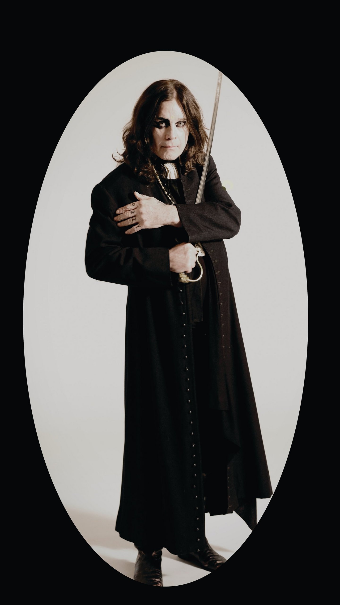 Обои верхняя одежда, абайя, официальная одежда, одежда, костюм в разрешении 1440x2560