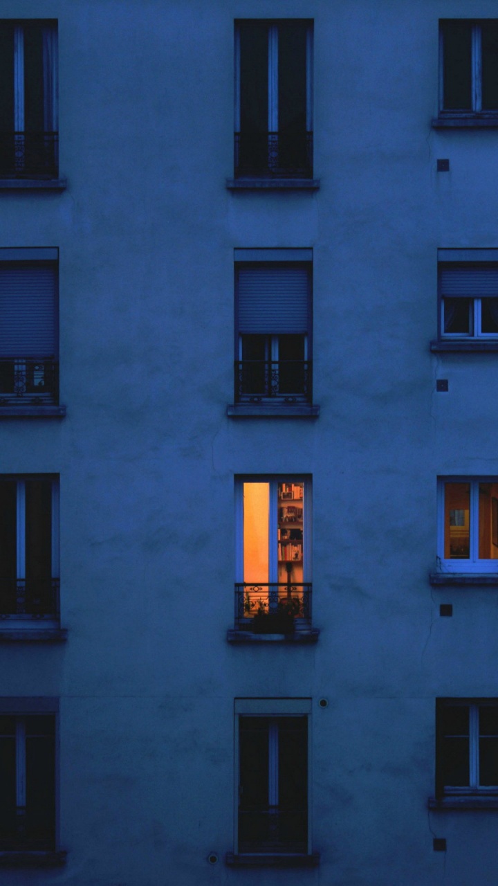 Обои soundcloud, окно, здание, синий, лазурный в разрешении 720x1280