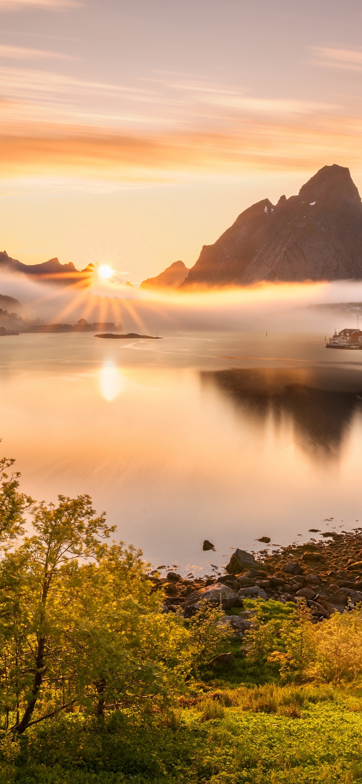 Обои природа, озерный край, горный рельеф, озеро, дикая местность в разрешении 1242x2688