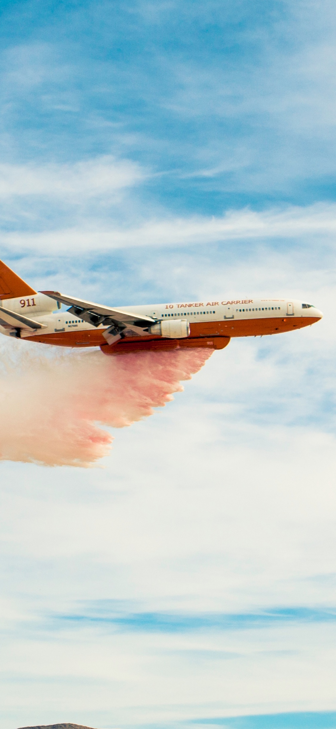 Обои полет, авиация, авиакомпания, облако, облака в разрешении 1125x2436