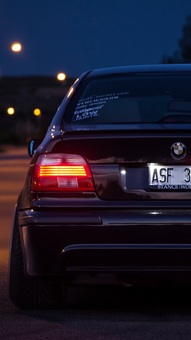 Обои bmw m3, Байерише Моторен Верке АГ, легковые автомобили, БМВ 528, автомобиль среднего размера в разрешении 750x1334