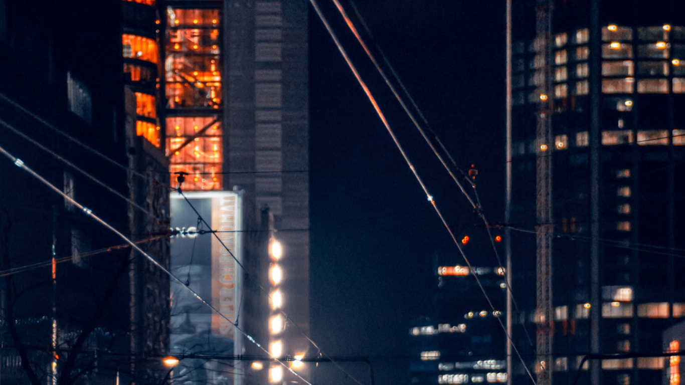 Обои Варшава, здание, небоскреб, автомобильное освещение, свет в разрешении 1366x768